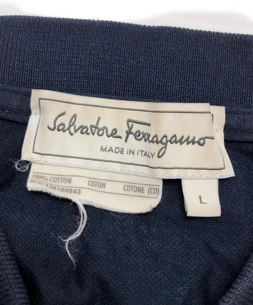 Salvatore Ferragamo（サルヴァトーレ フェラガモ）Salvatore Ferragamo (サルヴァトーレ フェラガモ) ガンチーニジップポロシャツ ネイビー サイズ:Lの古着・服飾アイテム