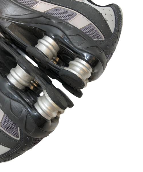 NIKE（ナイキ）NIKE (ナイキ) SHOX RIDE 2 グレー サイズ:US7.5/UK6.5/EUR40.5/25.5cmの古着・服飾アイテム