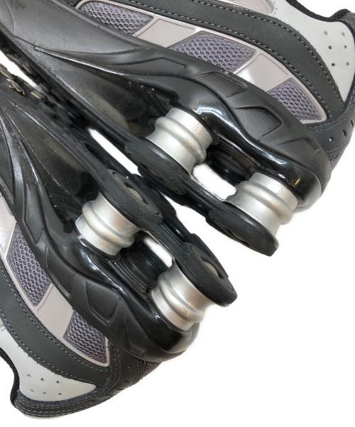 NIKE（ナイキ）NIKE (ナイキ) SHOX RIDE 2 グレー サイズ:US7.5/UK6.5/EUR40.5/25.5cmの古着・服飾アイテム
