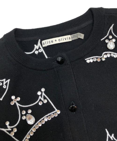 alice+olivia（アリスアンドオリビア）alice+olivia (アリスアンドオリビア) ラインストーンクルーネックカーディガン サイズ:Ｓの古着・服飾アイテム