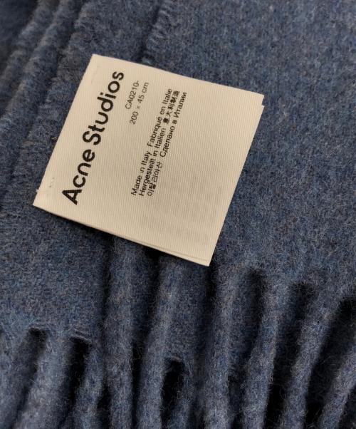 Acne studios（アクネ ストゥディオス）ACNE STUDIOS (アクネ ストゥディオス) マフラー ブルーの古着・服飾アイテム