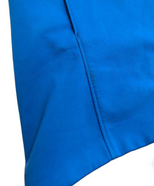 ARC'TERYX（アークテリクス）ARC'TERYX (アークテリクス) ソフトシェルジャケット ブルー サイズ:Ｓの古着・服飾アイテム