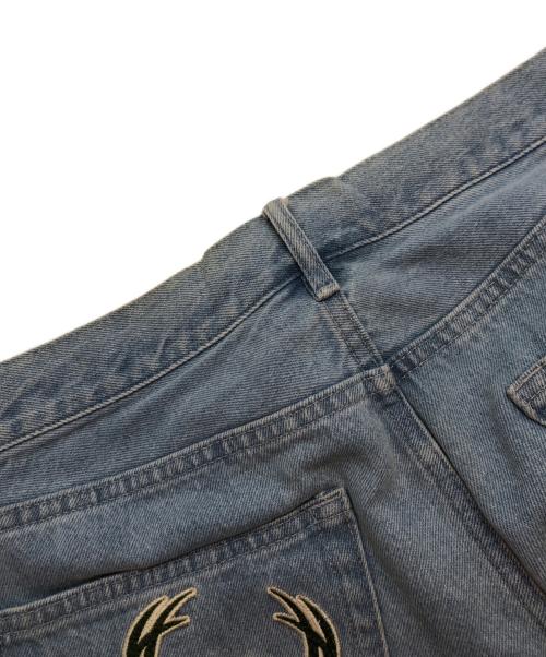 NBA（エヌビーエー）NBA (エヌビーエー) FREAK'S STORE (フリークストア) 別注NBA チーム刺繍 ビックシルエット デニムショーツ インディゴ サイズ:Mの古着・服飾アイテム