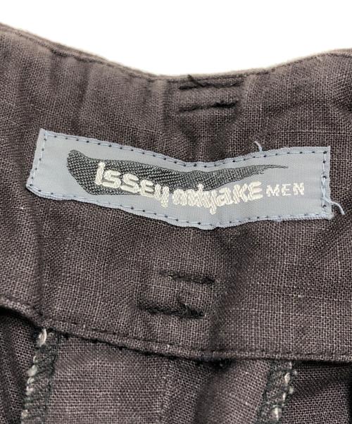 ISSEY MIYAKE MEN（イッセイミヤケメン）ISSEY MIYAKE MEN (イッセイミヤケメン) パンツ サイズ:Mの古着・服飾アイテム