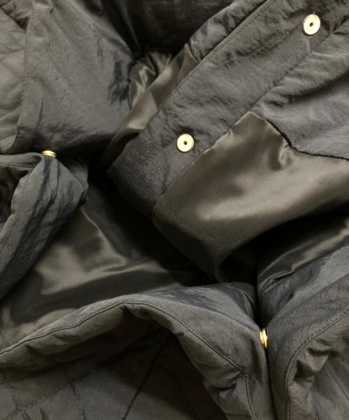 maison de dolce（メゾンドドルチェ）maison de dolce (メゾンドドルチェ) キルティングポンチョ ブラック サイズ:Fの古着・服飾アイテム