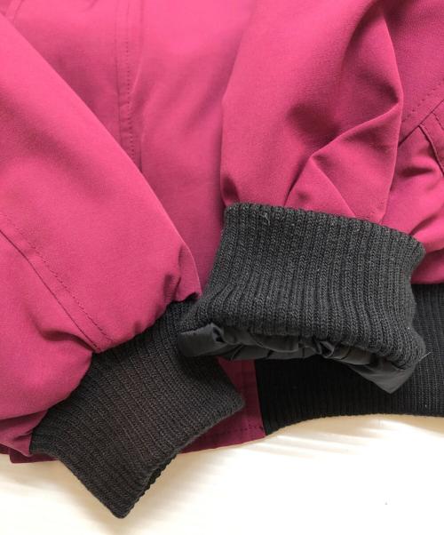 CANADA GOOSE（カナダグース）CANADA GOOSE (カナダグース) LABRADOR ダウンジャケット ボルドー サイズ:Mの古着・服飾アイテム