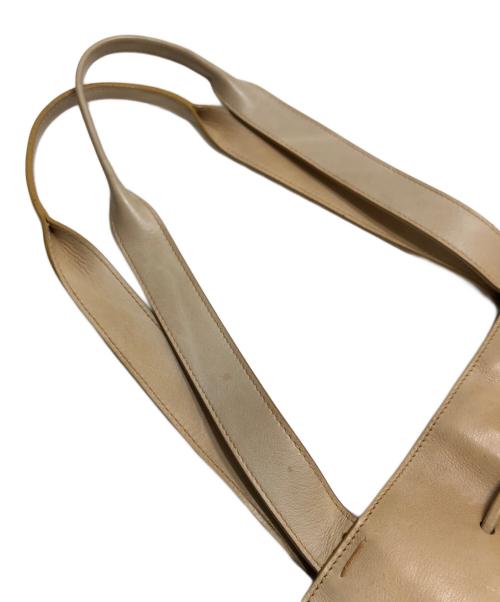 GUCCI（グッチ）GUCCI (グッチ) レザーハンドバッグ ベージュの古着・服飾アイテム