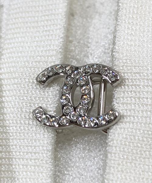 CHANEL（シャネル）CHANEL (シャネル) ココボタンニットカーディガン ホワイト サイズ:38の古着・服飾アイテム