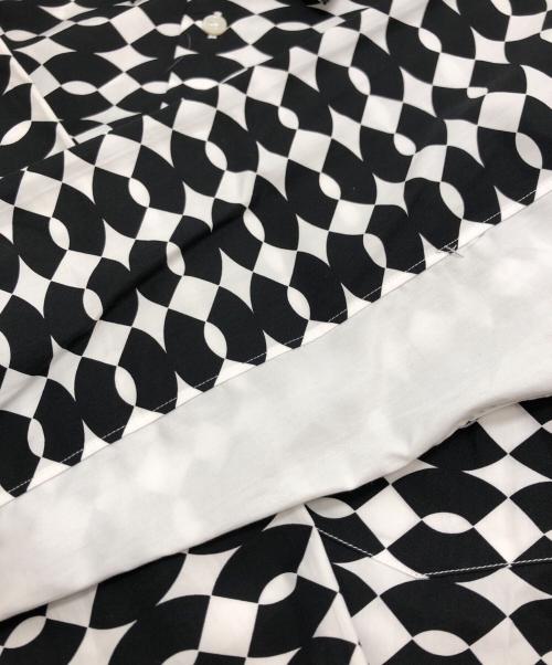 COMME des GARCONS HOMME DEUX（コムデギャルソン オム ドゥ）COMME des GARCONS HOMME DEUX (コムデギャルソン オム ドゥ) 幾何学柄シャツ ブラック サイズ:Mの古着・服飾アイテム