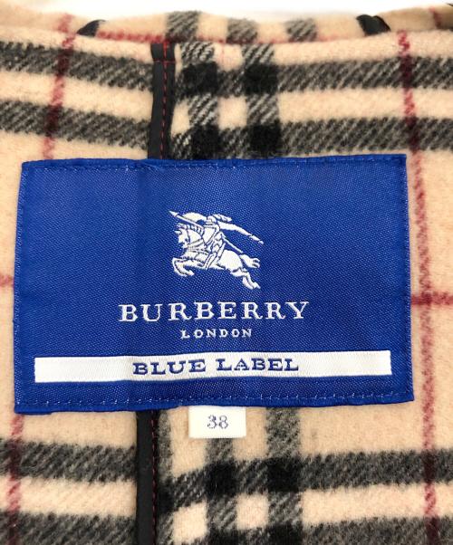 BURBERRY BLUE LABEL（バーバリーロンドンブルーレーベル）BURBERRY BLUE LABEL (バーバリーロンドンブルーレーベル) ダッフルコート レッド サイズ:38の古着・服飾アイテム