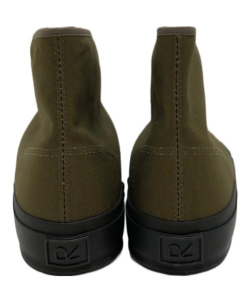 45R（フォーティファイブ・アール）45R (フォーティファイブ・アール) ダックのハイカットスニーカー カーキ サイズ:25.0の古着・服飾アイテム