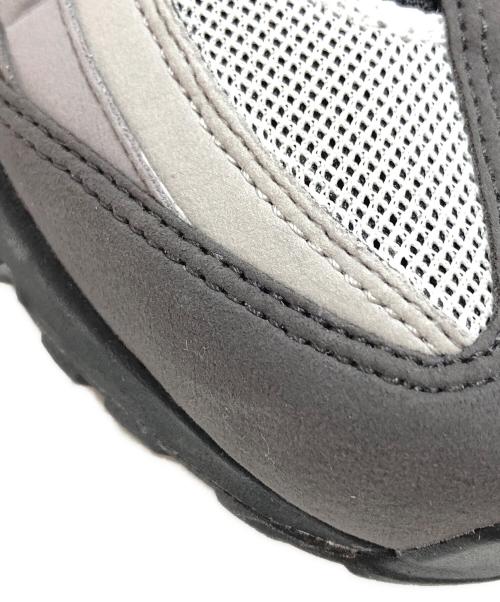 NIKE（ナイキ）NIKE (ナイキ) スニーカー グレー サイズ:27CM 未使用品の古着・服飾アイテム