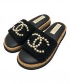 CHANELシャネル）の古着「パールデザインココマークサンダル」｜ブラック