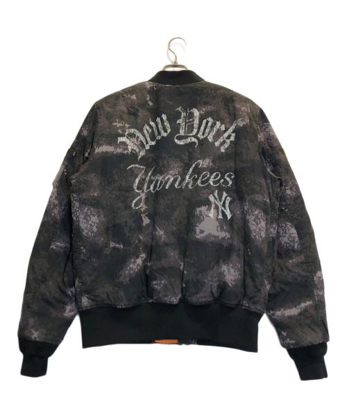 ALPHA INDUSTRIES（アルファインダストリーズ）ALPHA INDUSTRIES (アルファインダストリーズ) New Era (ニューエラ) New York Yankees MLB X Alpha Black Bomber Jacket ブラック サイズ:Mの古着・服飾アイテム