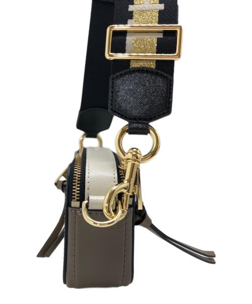 MARC JACOBS（マークジェイコブズ）MARC JACOBS (マークジェイコブズ) THE SNAPSHOT COLORBROCKED ブラウンの古着・服飾アイテム