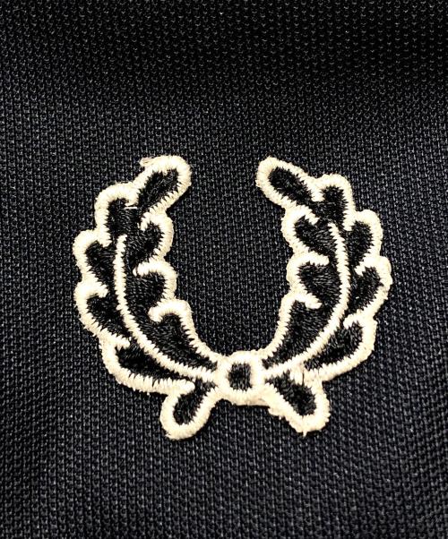 FRED PERRY（フレッドペリー）FRED PERRY (フレッドペリー) ロゴトラックジャケット ネイビー サイズ:Sの古着・服飾アイテム