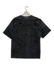 DOLCE & GABBANA（ドルチェ＆ガッバーナ）の古着「ロゴ総柄Tシャツ」｜ブラック