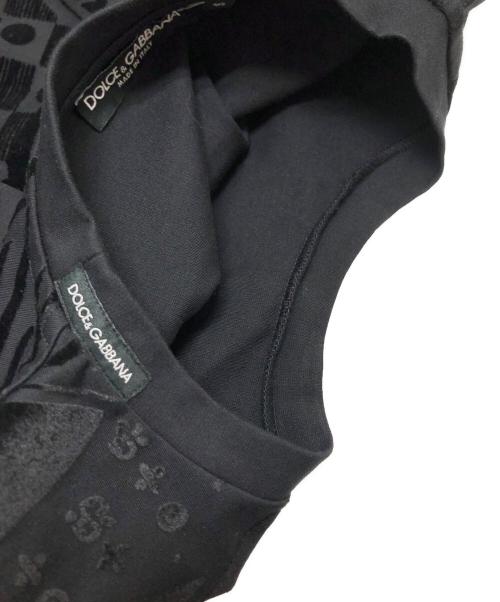 DOLCE & GABBANA（ドルチェ＆ガッバーナ）DOLCE & GABBANA (ドルチェ＆ガッバーナ) ロゴ総柄Tシャツ ブラック サイズ:Sの古着・服飾アイテム