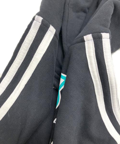 adidas（アディダス）adidas (アディダス) メルセデスAMGペトロナスF1 フーディー ブラック サイズ:Mの古着・服飾アイテム