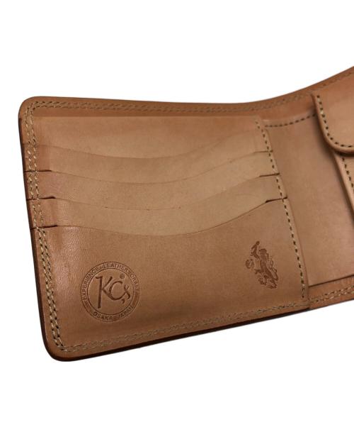 KC's LEATHER CRAFT（ケーシーズ）KC's LEATHER CRAFT (ケーシーズ) 2つ折り財布 ベージュの古着・服飾アイテム