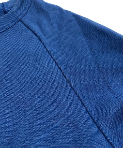 maison kitsune（メゾンキツネ）MAISON KITSUNE (メゾンキツネ) ロゴプリントスウェット ブルー サイズ:Mの古着・服飾アイテム