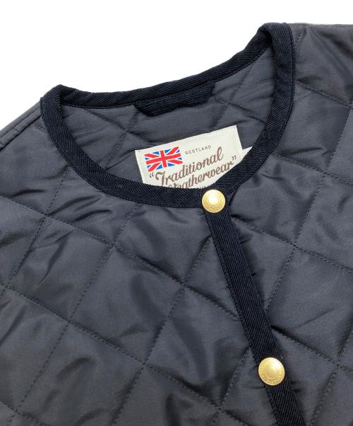 Traditional Weatherwear（トラディショナルウェザーウェア）Traditional Weatherwear (トラディショナルウェザーウェア) キルティングコート ネイビー サイズ:36の古着・服飾アイテム