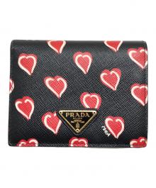 PRADA（プラダ）の古着「ハートモチーフ2つ折り財布」｜ブラック