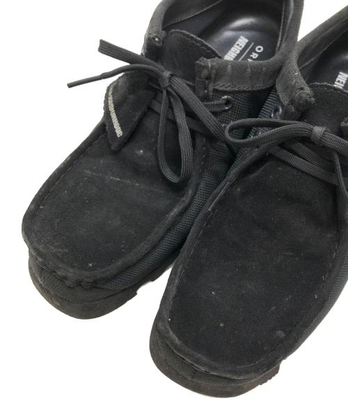 CLARKS ORIGINALS（クラークス オリジナルズ）CLARKS ORIGINALS (クラークス オリジナルズ) NEIGHBORHOOD (ネイバーフッド) 切替チャッカーブーツ ブラック サイズ:UK9/US10/EU43/CN27の古着・服飾アイテム