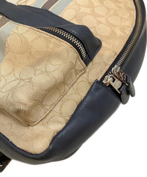 COACH（コーチ）COACH (コーチ) シグネチャー ジャガード ストライプ バックパック ネイビー×ベージュの古着・服飾アイテム