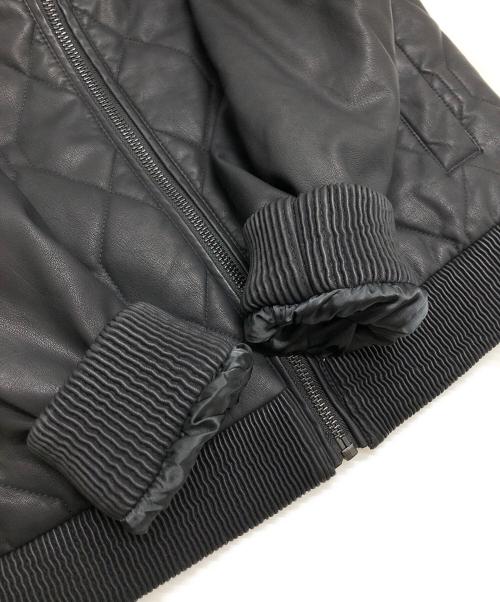 G-STAR RAW（ジースターロゥ）G-STAR RAW (ジースターロゥ) PUレザーキルティングハイネックブルゾン ブラック サイズ:Mの古着・服飾アイテム