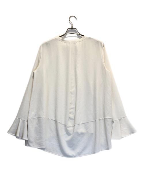 BEARDSLEY（ビアズリー）BEARDSLEY (ビアズリー) フリルカフス後ろドレープTブラウス ホワイト サイズ:Freeの古着・服飾アイテム