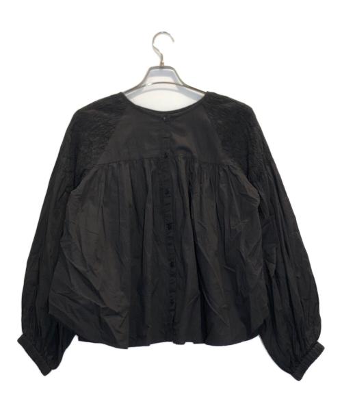 BEARDSLEY（ビアズリー）BEARDSLEY (ビアズリー) ハンドスモッキングブラウス ブラック サイズ:Free 未使用品の古着・服飾アイテム