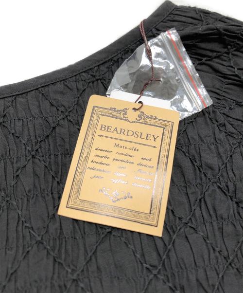 BEARDSLEY（ビアズリー）BEARDSLEY (ビアズリー) ハンドスモッキングブラウス ブラック サイズ:Free 未使用品の古着・服飾アイテム