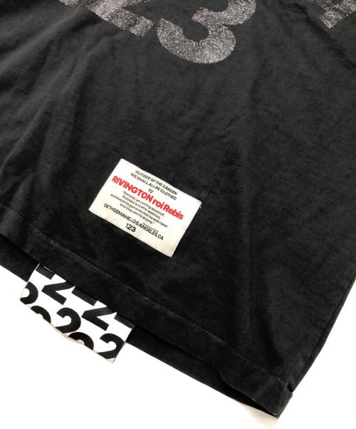 RRR123（リヴィントンロイレビス）RRR123 (リヴィントンロイレビス) プリントTシャツ ブラック サイズ:不明の古着・服飾アイテム