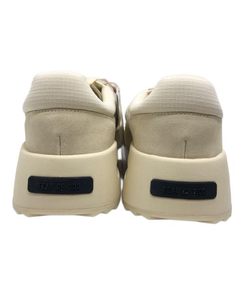adidas（アディダス）adidas (アディダス) Fear Of God (フィア・オブ・ゴッド) Athletics Los Angeles ベージュ サイズ:US9 1/2/UK9/27.5CM 未使用品の古着・服飾アイテム