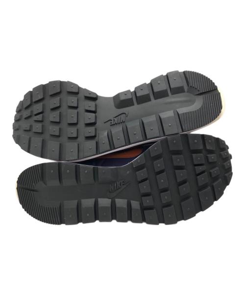 NIKE（ナイキ）NIKE (ナイキ) sacai (サカイ) VAPORWAFFLE DARK IRIS/CAMPFIRE ORANGE パープル サイズ:US9.5/UK8.5/EU43/27.5CM 未使用品の古着・服飾アイテム