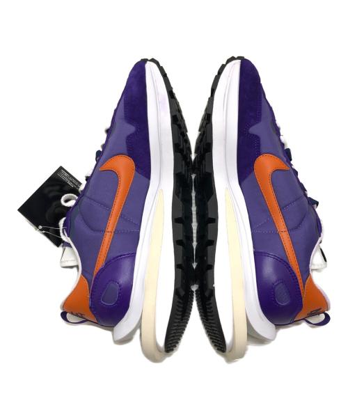 NIKE（ナイキ）NIKE (ナイキ) sacai (サカイ) VAPORWAFFLE DARK IRIS/CAMPFIRE ORANGE パープル サイズ:US9.5/UK8.5/EU43/27.5CM 未使用品の古着・服飾アイテム