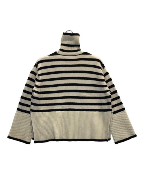 toteme（トーテム）toteme (トーテム) SIGUNATURE STRIPED TURTLENECK アイボリー サイズ:XSの古着・服飾アイテム