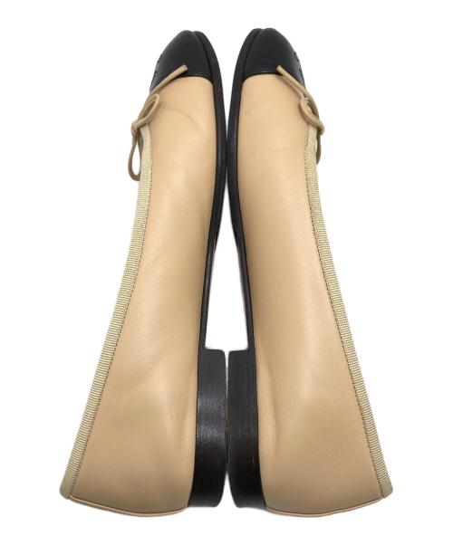 CHANEL（シャネル）CHANEL (シャネル) バイカラー バレエシューズ ベージュ サイズ:371/2の古着・服飾アイテム