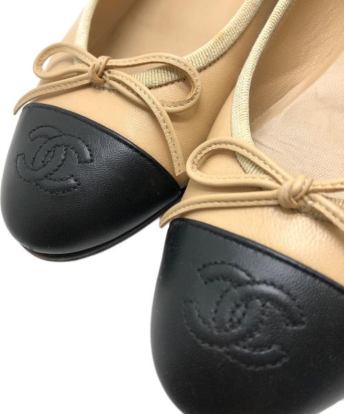CHANEL（シャネル）CHANEL (シャネル) バイカラー バレエシューズ ベージュ サイズ:371/2の古着・服飾アイテム