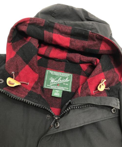 WOOLRICH（ウールリッチ）WOOLRICH (ウールリッチ) 裏地チェックマウンテンパーカー ブラック サイズ:Mの古着・服飾アイテム