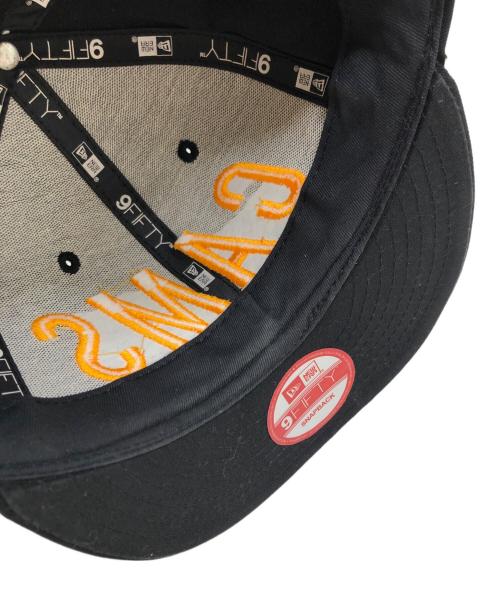 CHALLENGER（チャレンジャー）CHALLENGER (チャレンジャー) CAMS (カミュ) New Era (ニューエラ) LOGO CAP ブラックの古着・服飾アイテム