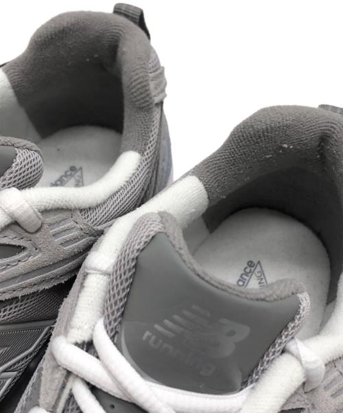 NEW BALANCE（ニューバランス）NEW BALANCE (ニューバランス) MR530 GRAY グレー サイズ:US7.5/UK7/EUR40.5/25.5cmの古着・服飾アイテム