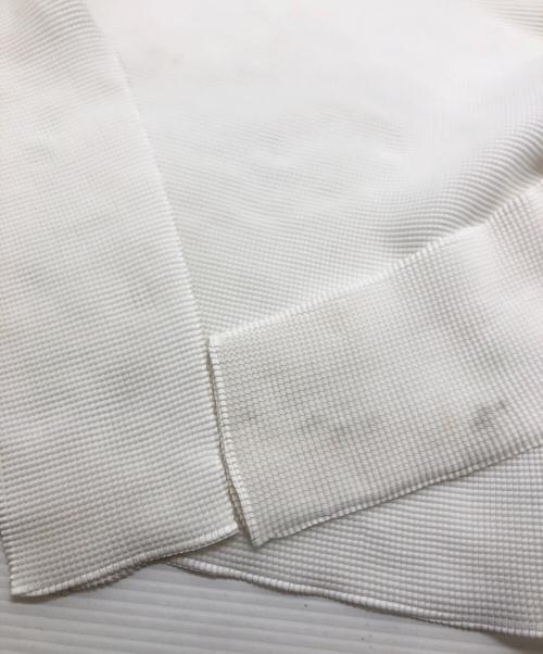 me ISSEY MIYAKE（ミーイッセイ ミヤケ）me ISSEY MIYAKE (ミーイッセイ ミヤケ) プリーツカットソー ホワイト サイズ:Ｌの古着・服飾アイテム