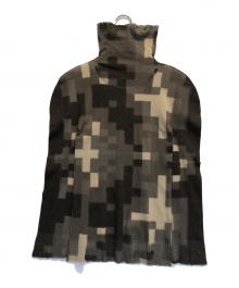 ISSEY MIYAKE（イッセイミヤケ）の古着「総柄ハイネックカットソー」