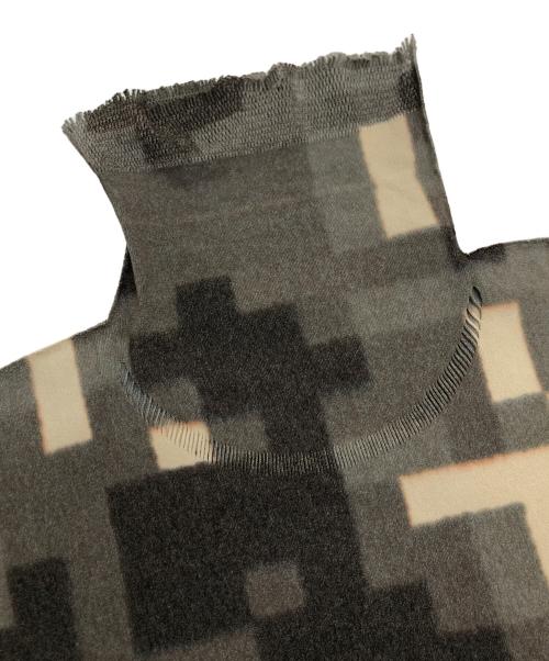 ISSEY MIYAKE（イッセイミヤケ）ISSEY MIYAKE (イッセイミヤケ) 総柄ハイネックカットソー サイズ:2の古着・服飾アイテム