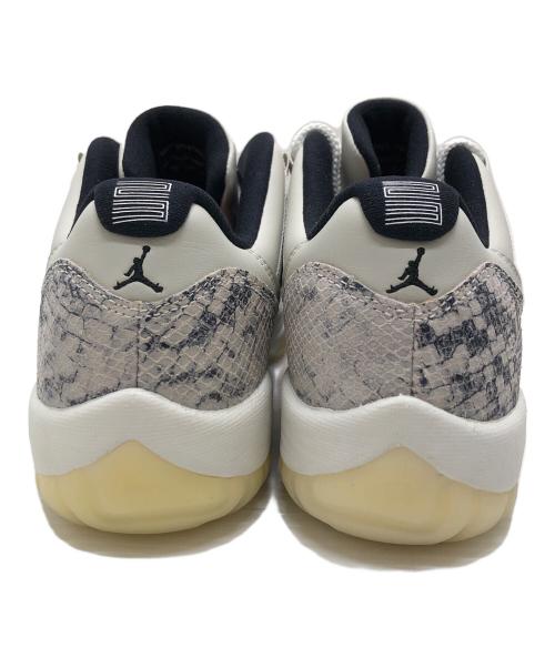 NIKE（ナイキ）NIKE (ナイキ) Air Jordan 11 Low Snakeskin 