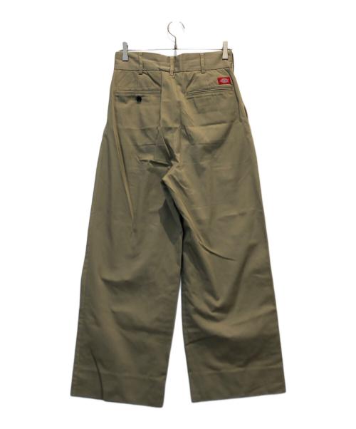 J.PRESS（ジェイプレス）J.PRESS (ジェイプレス) Dickies (ディッキーズ) タックワークパンツ ベージュ サイズ:0(71CM)の古着・服飾アイテム