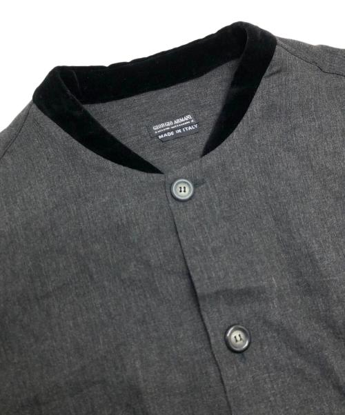 GIORGIO ARMANI（ジョルジョアルマーニ）GIORGIO ARMANI (ジョルジョアルマーニ) ベロア切替シャツ グレー サイズ:52の古着・服飾アイテム