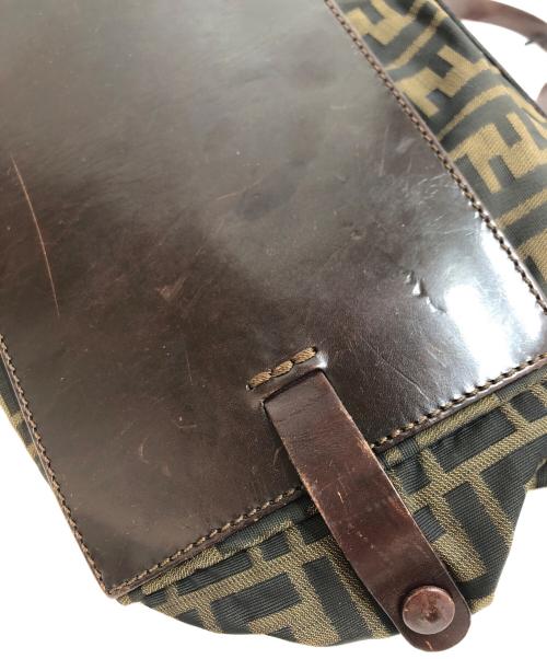 FENDI（フェンディ）FENDI (フェンディ) ズッカ柄バッグ ブラウンの古着・服飾アイテム
